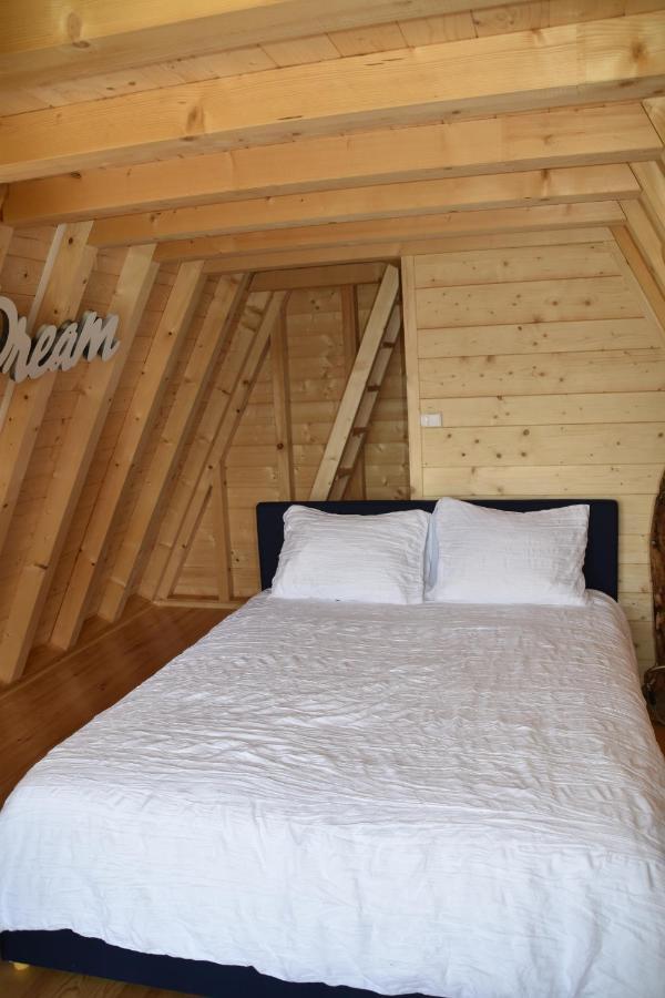 Bed and Breakfast L'Embellie Bertignat Exterior foto
